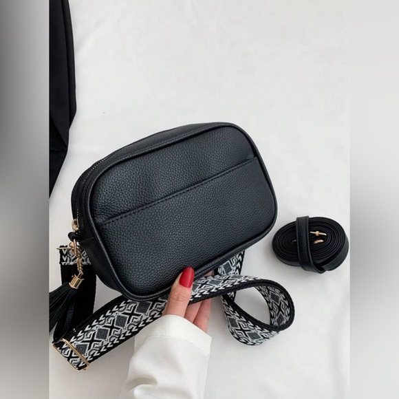 New Crossbody Bag, Shoulder Bag - Picture 5 of 5